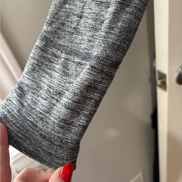 Nike women’s funnel neck dri fit grey training top size medium shirt - Picture 3 of 13